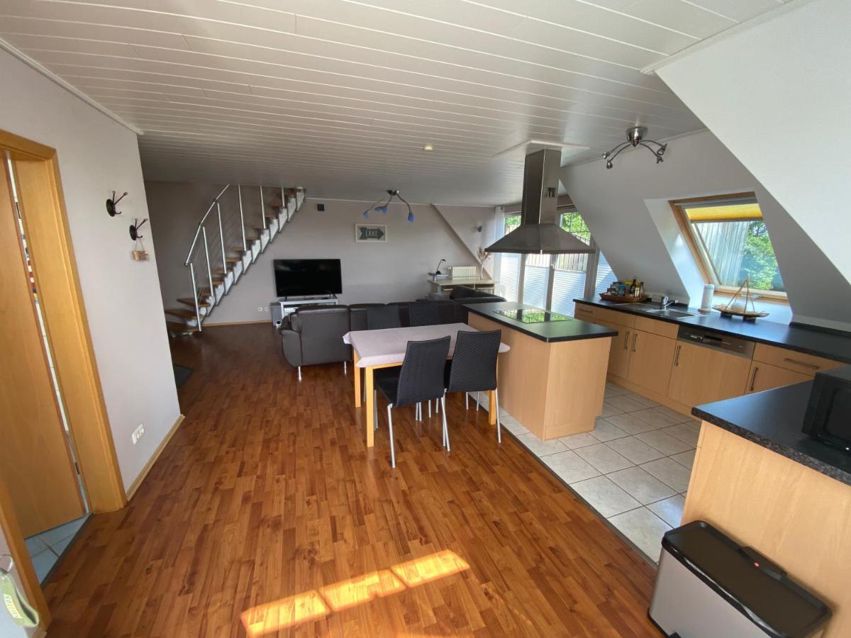 Moderne Maisonette-Wohnung Am Karpfenteich; Modern Apartment With View Of The Carp Pond Barmstedt Luaran gambar