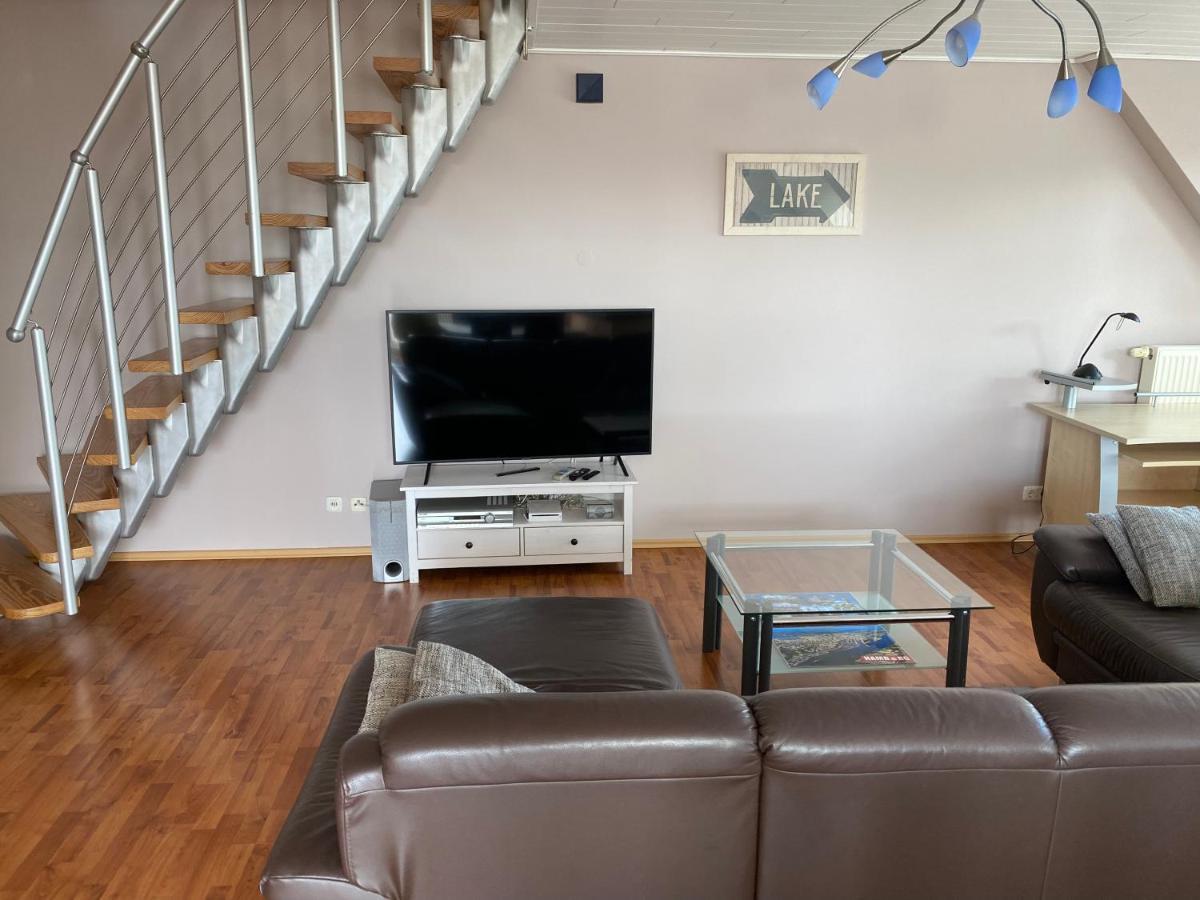 Moderne Maisonette-Wohnung Am Karpfenteich; Modern Apartment With View Of The Carp Pond Barmstedt Luaran gambar