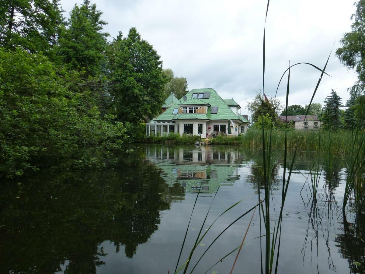 Moderne Maisonette-Wohnung Am Karpfenteich; Modern Apartment With View Of The Carp Pond Barmstedt Luaran gambar