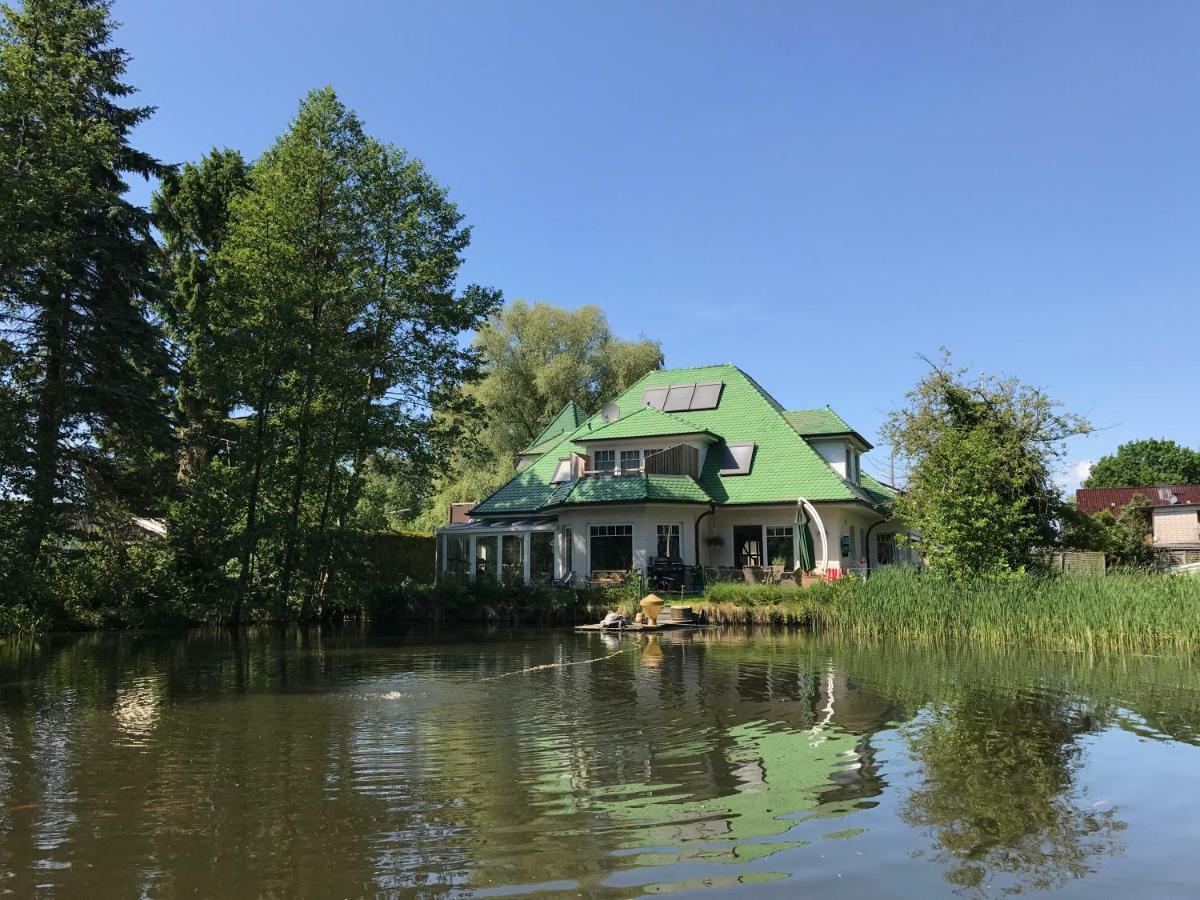 Moderne Maisonette-Wohnung Am Karpfenteich; Modern Apartment With View Of The Carp Pond Barmstedt Luaran gambar